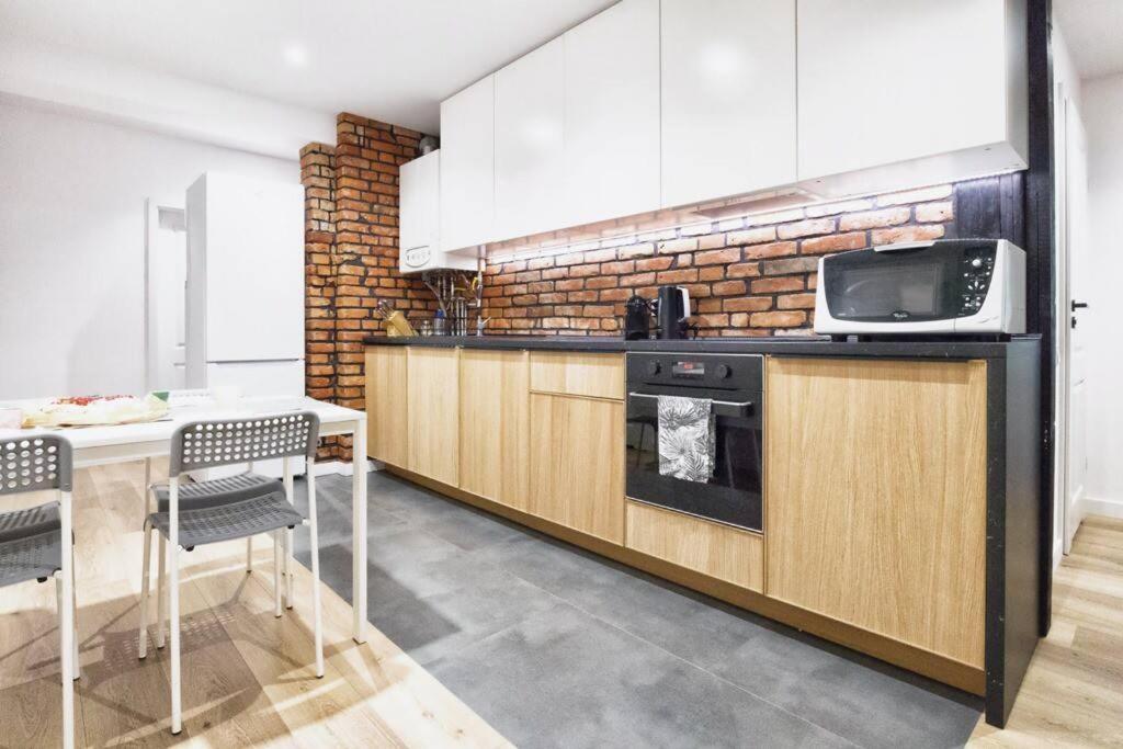 Archirent Apartament Warynskiego Γκντανσκ Εξωτερικό φωτογραφία